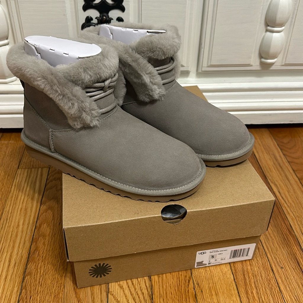 Ugg Boots  Ugg Classic Mini Posy